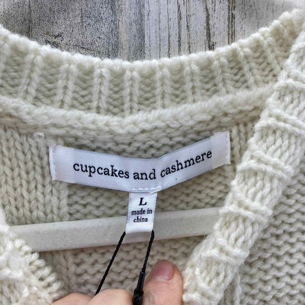 Cupcakes and Cashmere Boho Cozy Sweater Large Cream Cable Knit Fringe Wool Blend - Picture 8 of 10